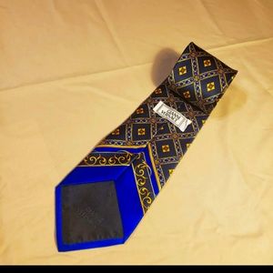 Medusa Head Versace tie 100% percent silk